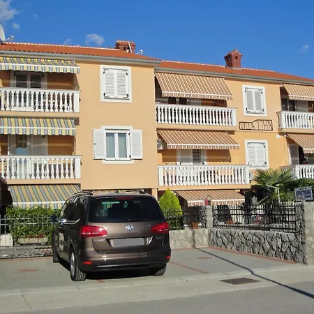 Apartment By The Sea Silo, Krk - 18670 Silo (Krk)