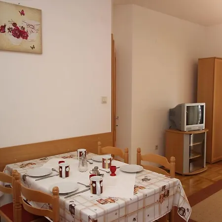 By The Sea Silo, Krk - 18670 Apartment