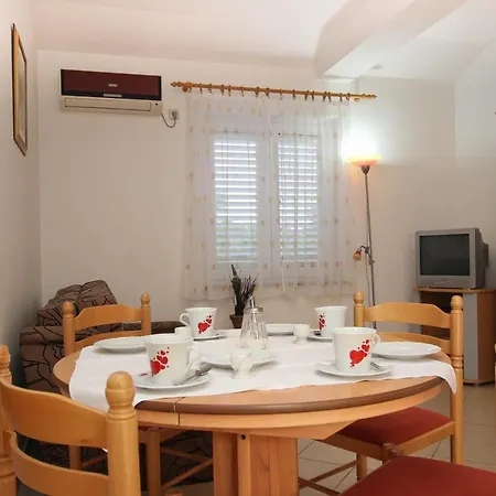 By The Sea Silo, Krk - 18670 Apartment