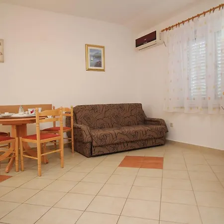 By The Sea Silo, Krk - 18670 Apartamento